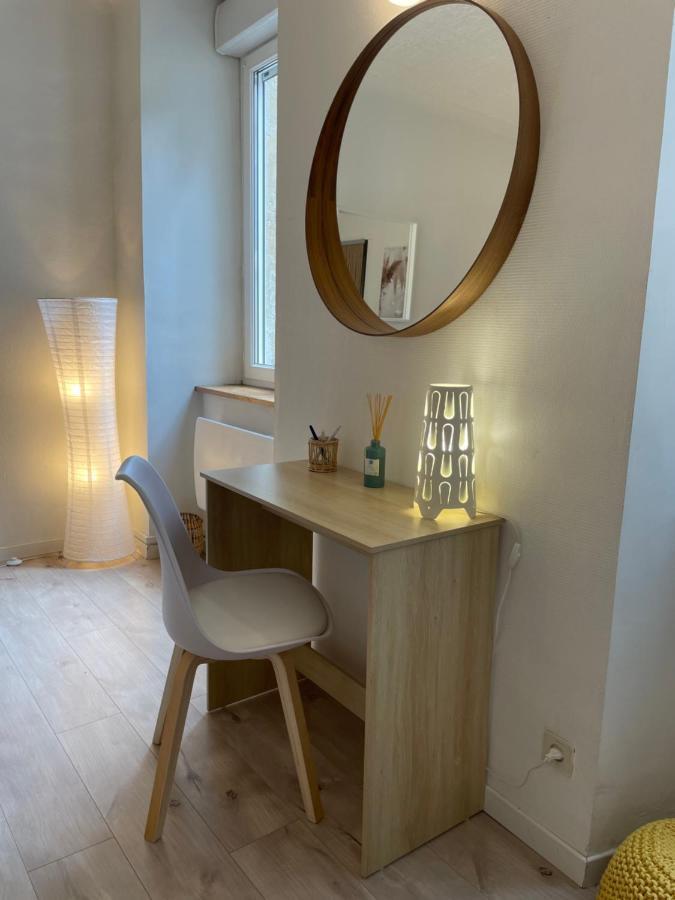 T2 Plein Centre Au 1Er Etage Avec Parking Prive Leilighet Millau Eksteriør bilde