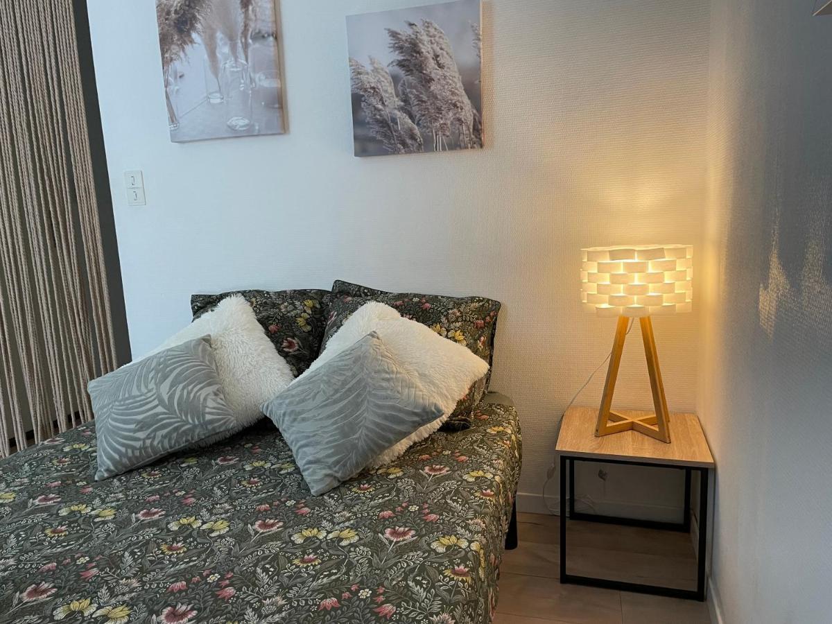 T2 Plein Centre Au 1Er Etage Avec Parking Prive Leilighet Millau Eksteriør bilde
